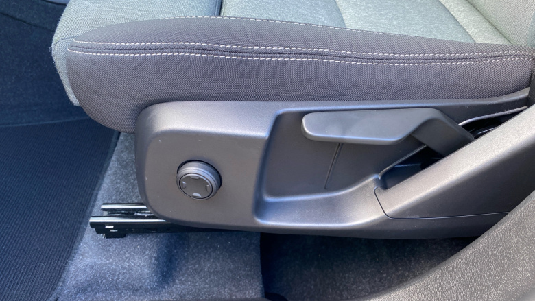 Volvo Xc40 1.5 T4 Recharge PHEV Plus Dark 5dr Auto Estate